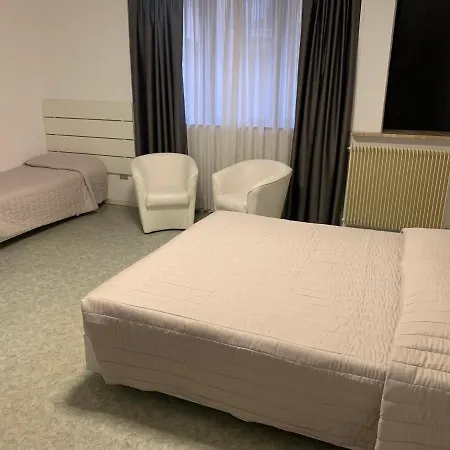 Euro Meublé Hotel 2*