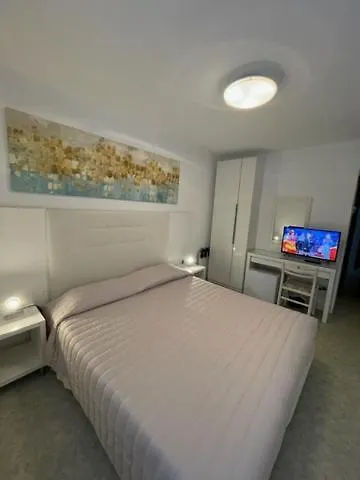 Euro Meuble 호텔 그라도