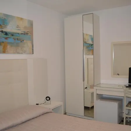 Euro Meuble فندق