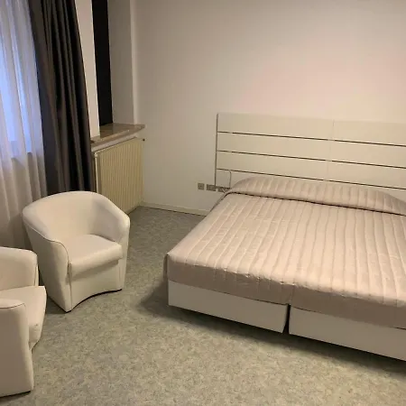 فندق Euro Meuble
