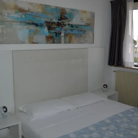 Euro Meublé Hotel