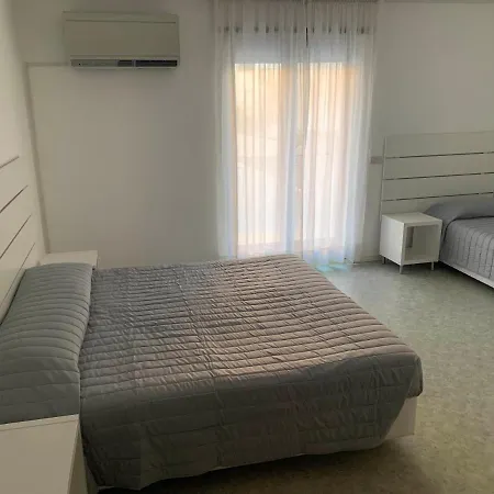 Готель Euro Meuble Градо