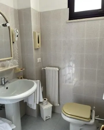 Hotel Euro Meuble 2*