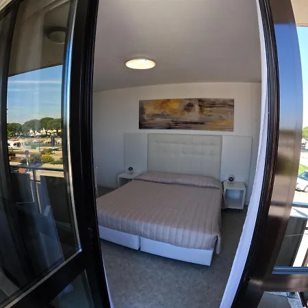 Euro Meuble 2* Градо