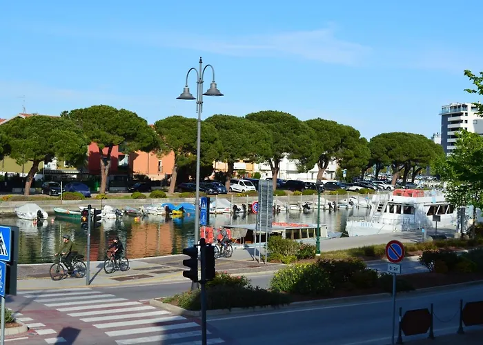 Готель Euro Meuble 2*