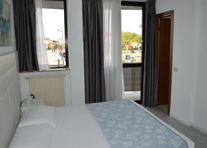 Hotel Euro Meuble 2*