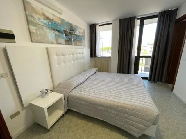 Hotel Euro Meuble Grado